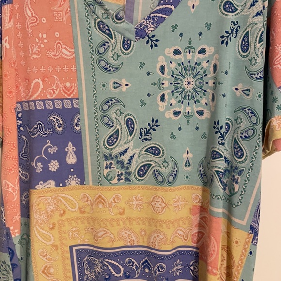 Sew in Love Boutique item. Size large. Can for XL - Picture 2 of 3